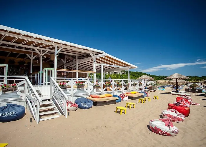 Saint Thomas Village Resort 5*