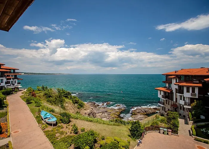 Resort Saint Thomas Village 5*