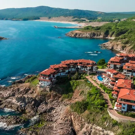 Saint Thomas Village Resort 5*