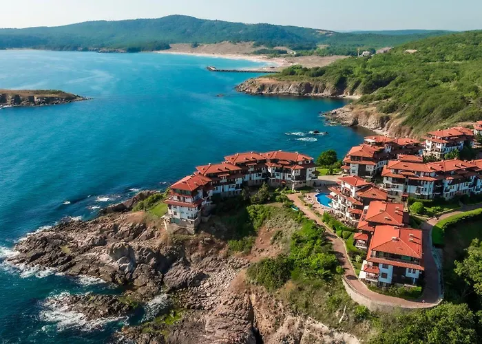 Saint Thomas Village Resort 5*