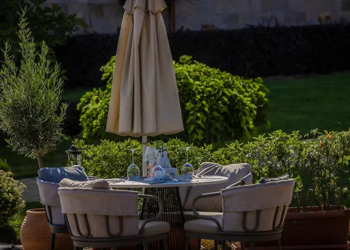 Saint Thomas Village Resort 5*